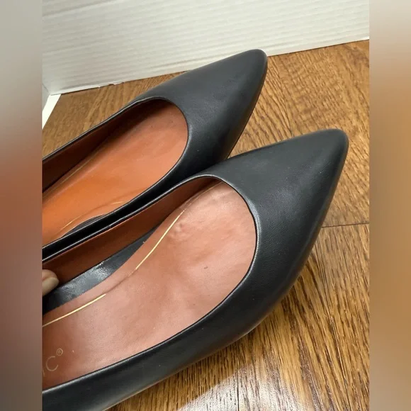 Vionic Black Leather Flats - Picture 10 of 13
